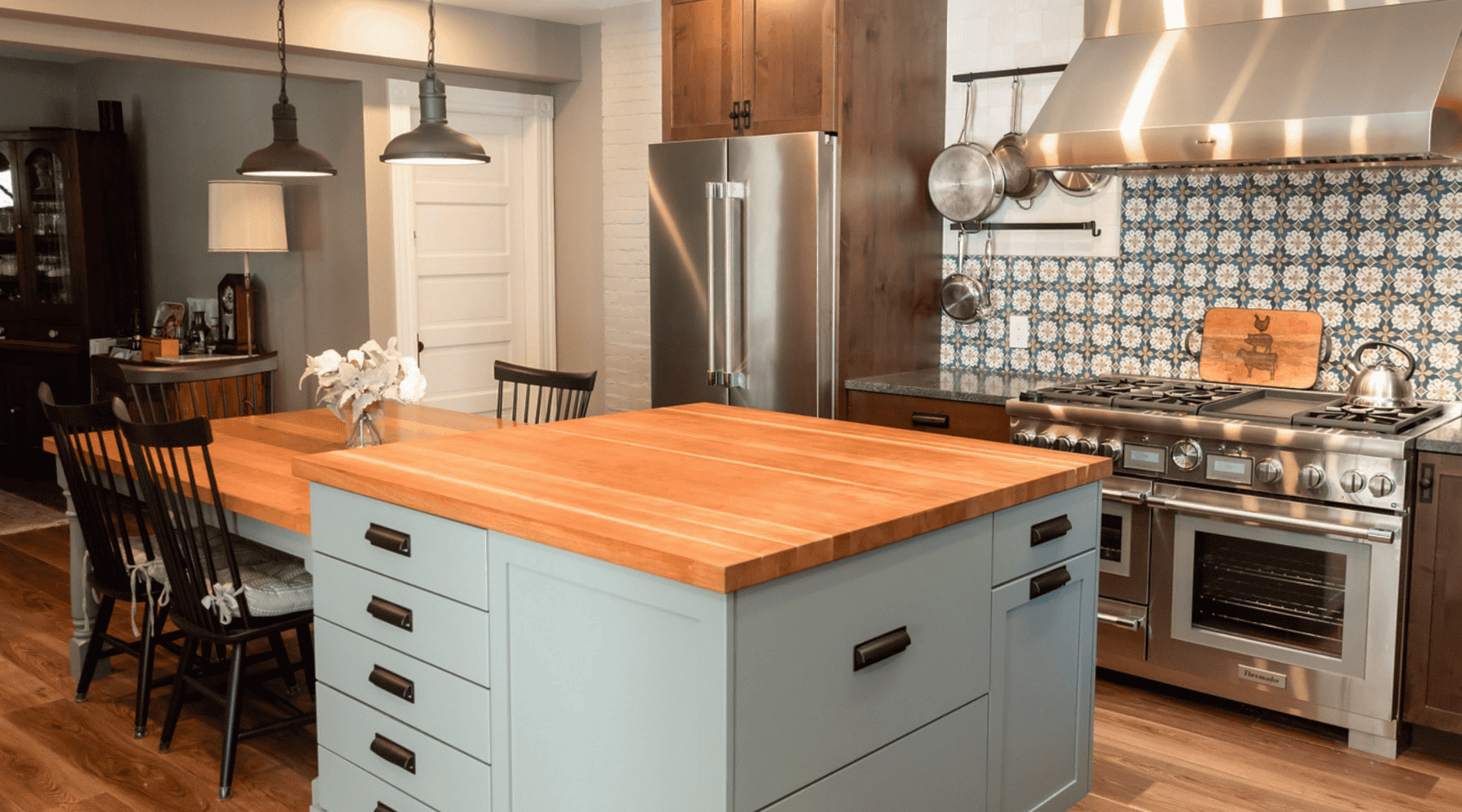 farmhouse kitchen